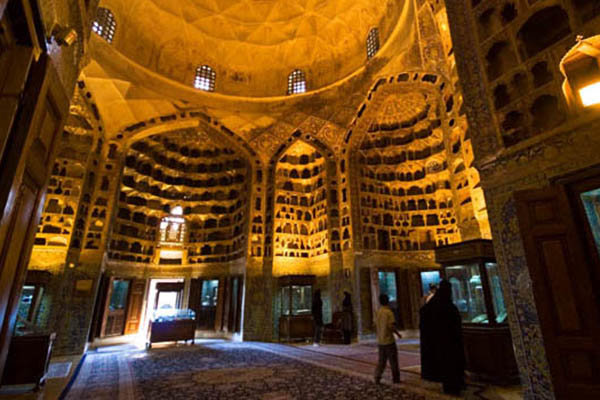 بازدید ۵ هزار گردشگر از بقعه شیخ صفی‌الدین اردبیلی