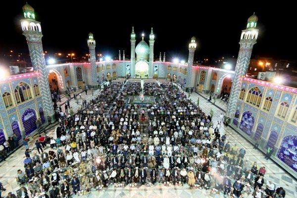 بازدید گردشگران خارجی از امامزاده هلال ۱۰۰ درصد افزایش یافت