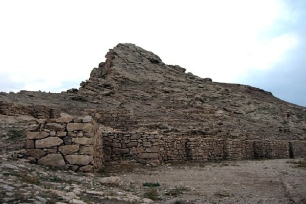 تعیین حریم و عرصه قلعه تاریخی بسطام سومین محوطه اورارتویی شناخته شده
