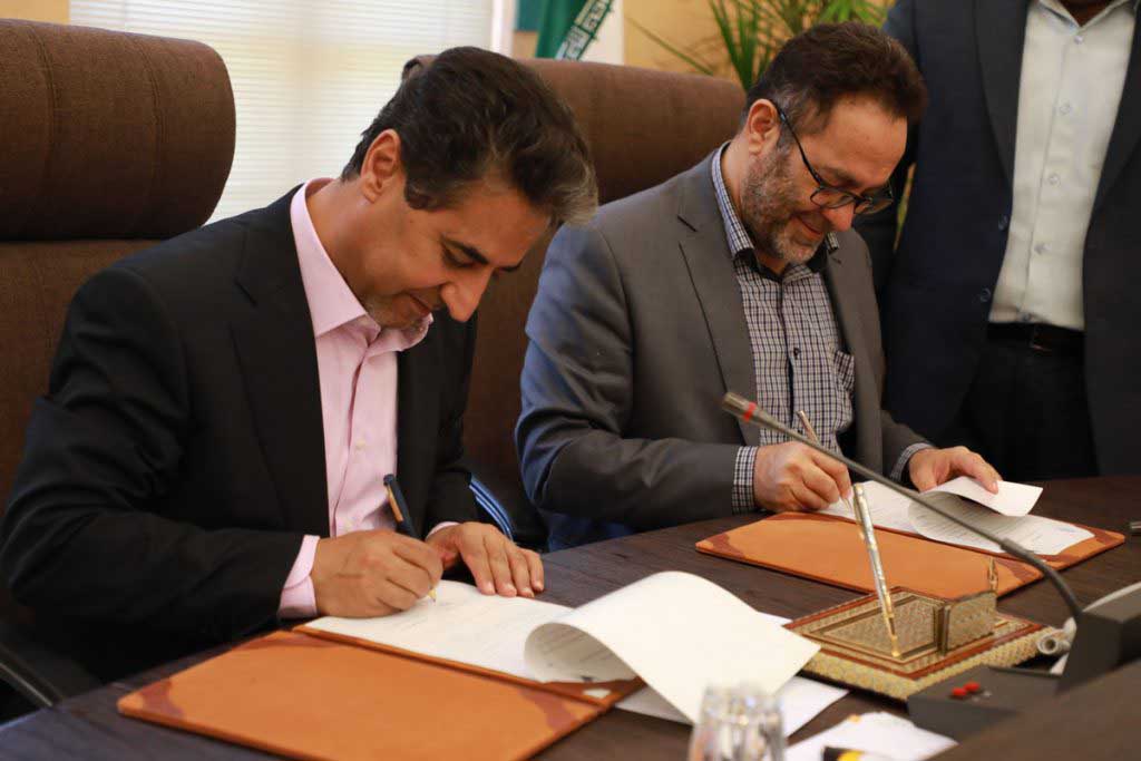 شهردار شیراز در آیین امضای تفاهم نامه همکاری با دانشگاه آزاد تأکید کرد