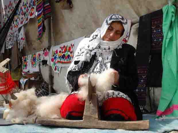 بانوی گلستانی نخستین زن ایرانی درگنجینه زنده بشری