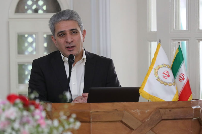دکتر حسین زاده: توسعه بانکداری دیجیتال، اولویت بانک ملی ایران است