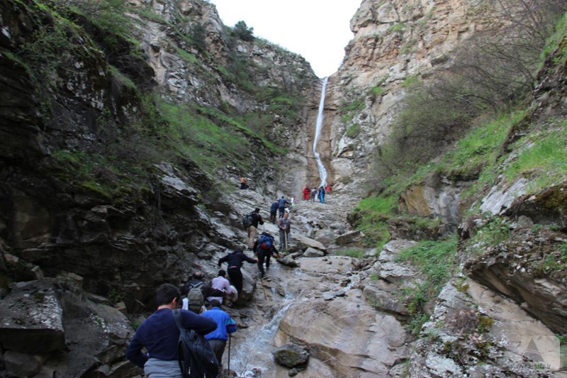 شوبان؛ سفر به دره آبشارها