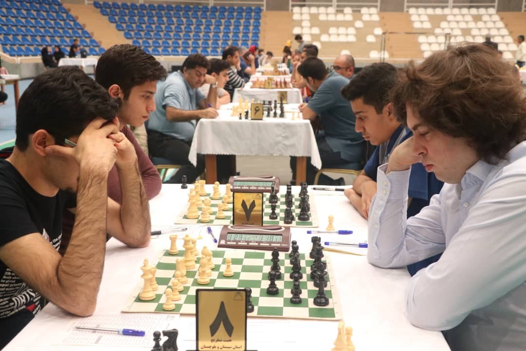 آغاز مسابقات بین‌المللی شطرنج جام فجر به میزبانی منطقه آزاد چابهار