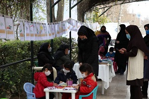 برگزاری نمایشگاه نقاشی و دلنوشته‌های دانش‌آموزان گرگانی در پارک شهر گرگان
