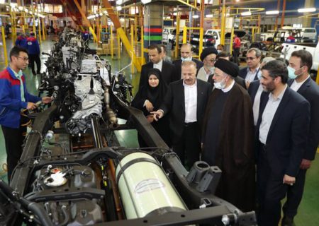 حضور رئیس‌جمهور در منطقه آزاد ارس و بازدید از کارخانه ارس خودرو دیزل