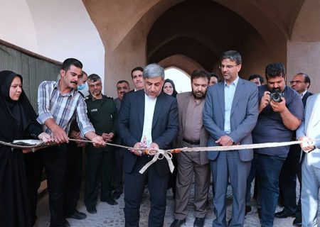 برگزاری نمایشگاه صنایع دستی به مناسبت روز جهانی صنایع دستی در بافق یزد