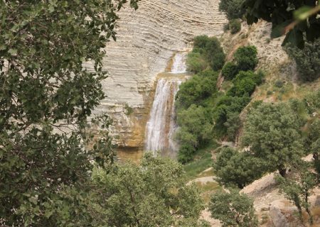 توسعه زیرساخت گردشگری آبشار اما ملکشاهی ایلام