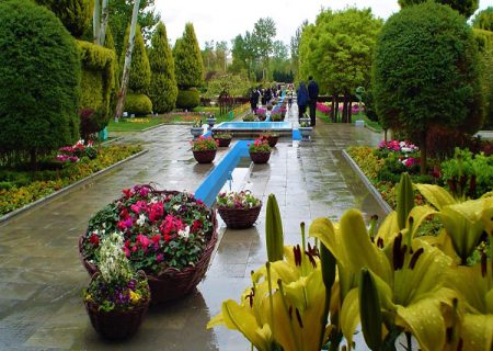 بازدید بیش از ۲۸۵ هزار گردشگر از باغ گلهای اصفهان در چهارماهه نخست امسال
