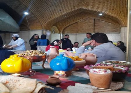 ارائه غذاهای محلی کردستان در ماه مبارک رمضان به گردشگران نوروزی