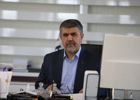 بانک صادرات ایران بر محور رعایت قانون و مقررات، «در خدمت مردم» است