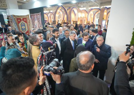 بازدید دبیرکل سازمان گردشگری ملل متحد از غرفه کردستان در نمایشگاه گردشگری تهران