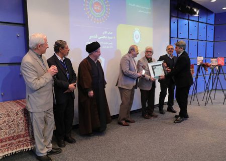 روابط عمومی بانک ملی ایران برنده جایزه سومین جشنواره مردم داری ایران